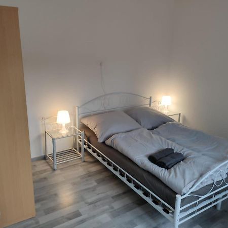 Schoene Einfache Ferienwohnung In Oldenburg Ngoại thất bức ảnh